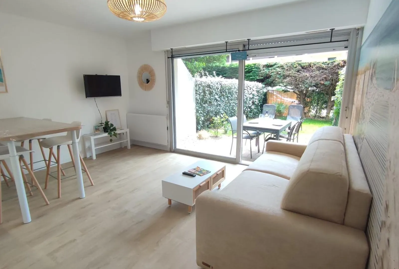 Charmant Appartement T2, Rdc A Carnac A 200M De La Plage Avec Jardin Et Terrasse 0*,  Franciaország